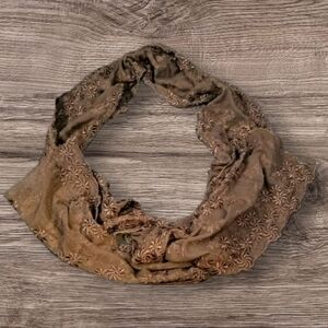 ECHO BROWN FLOWER SCARF